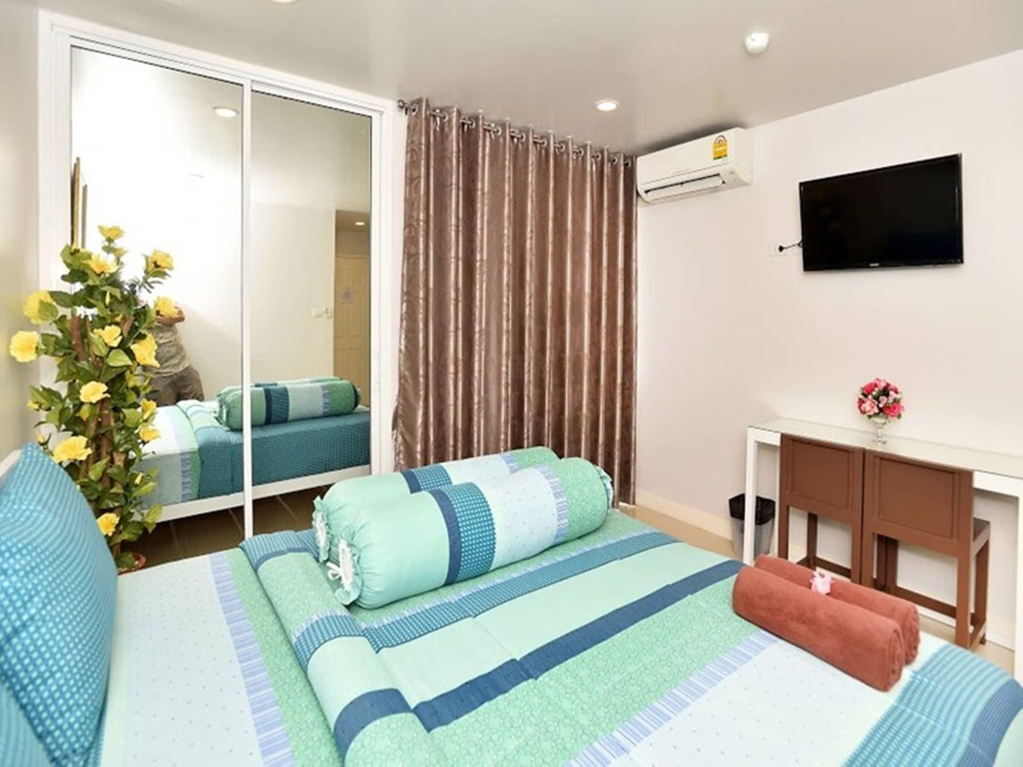 Parvena Hotel Бангкок Экстерьер фото
