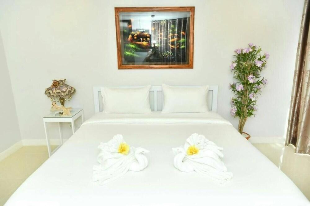 Parvena Hotel Бангкок Экстерьер фото